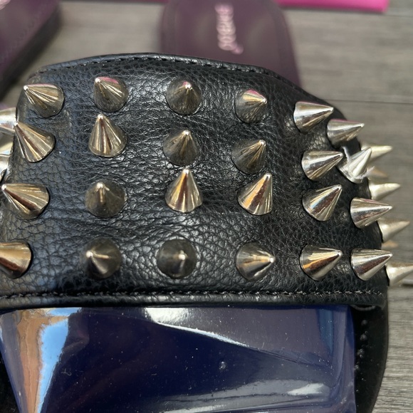 Bamboo Spiked Sandals - Picture 4 of 6